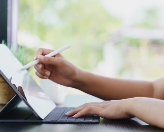 How to Charge Apple Pencil? – A Step-by-Step Guide How to Charge Apple Pencil - A Step-by-Step Guide